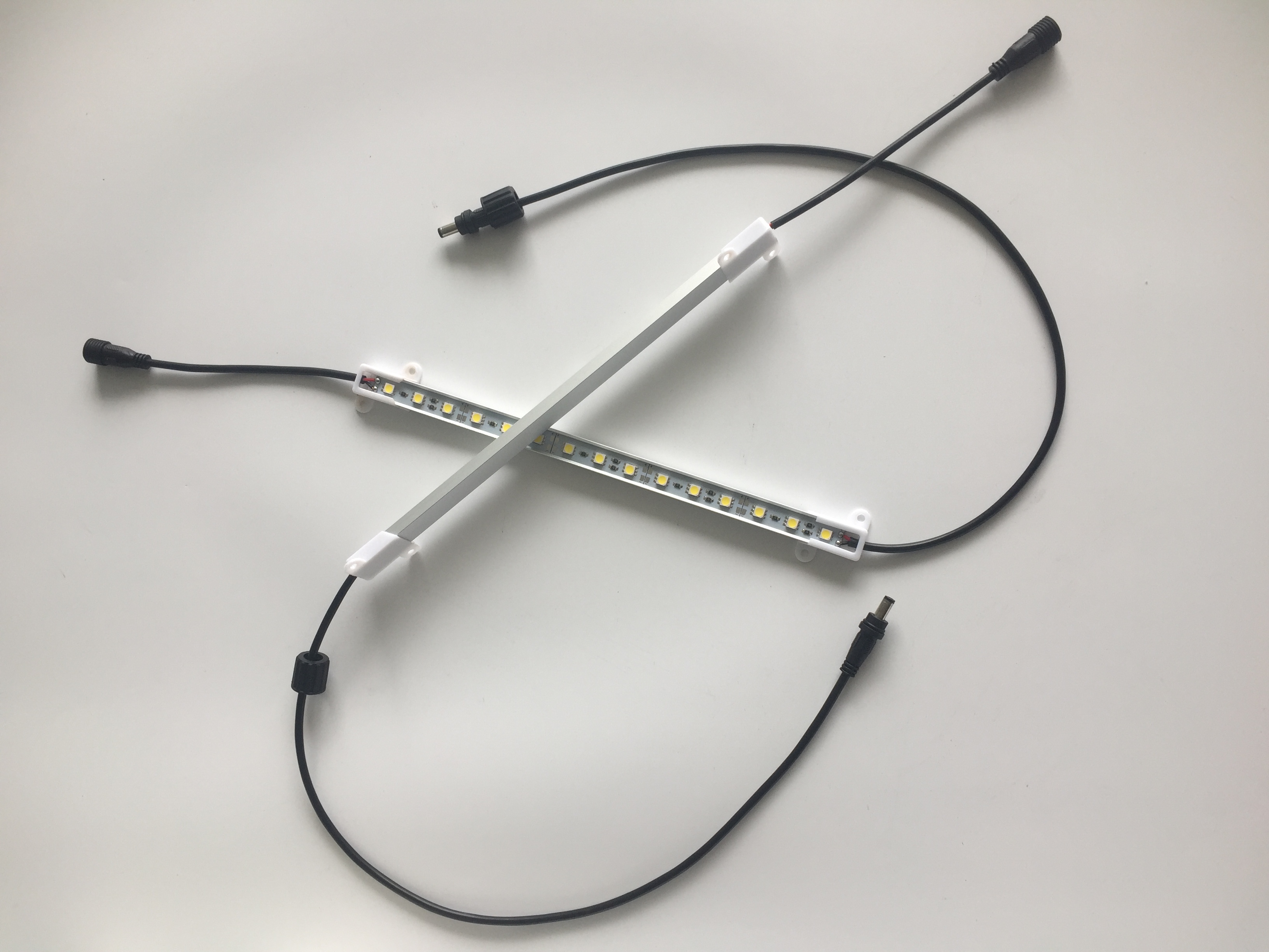 硬灯条.jpg 硬灯条.jpg